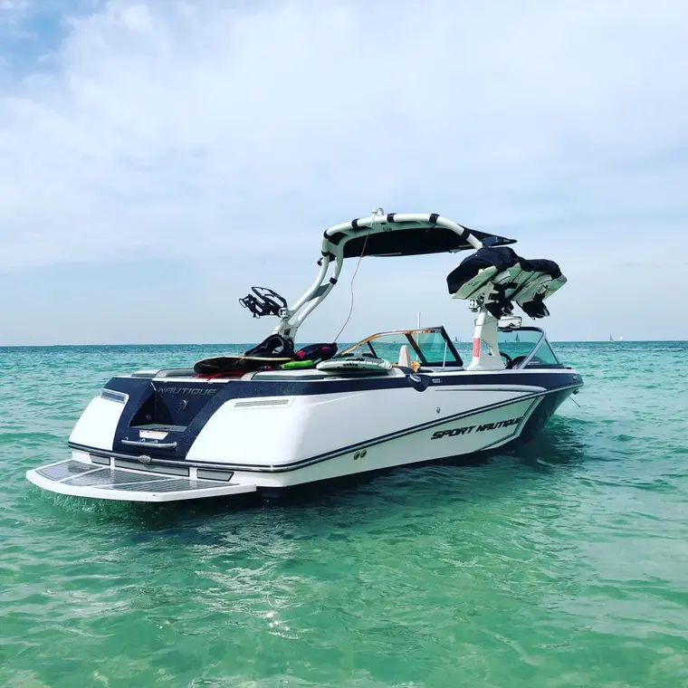 21ft Nautique Ski Boat — photo 2